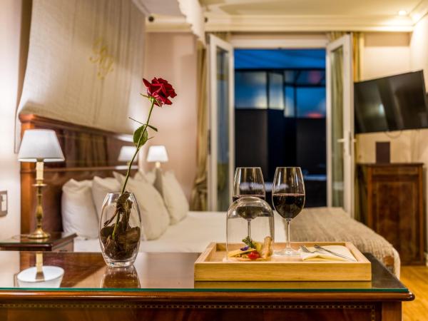Melia Recoleta Plaza Hotel : photo 7 de la chambre chambre lit king-size de luxe