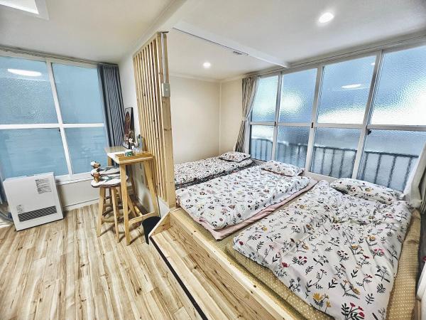 attomi hostel : photo 1 de la chambre chambre quadruple de style japonais