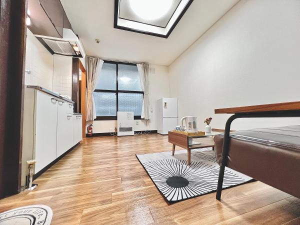 attomi hostel : photo 2 de la chambre chambre quadruple avec salle de bains privative