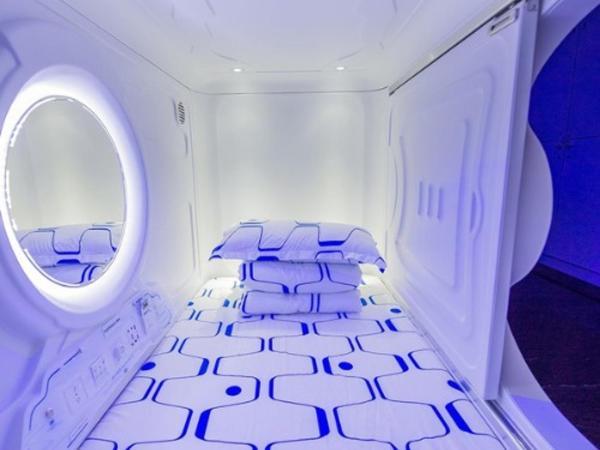 Capsule Inn : photo 1 de la chambre lit simple dans dortoir mixte