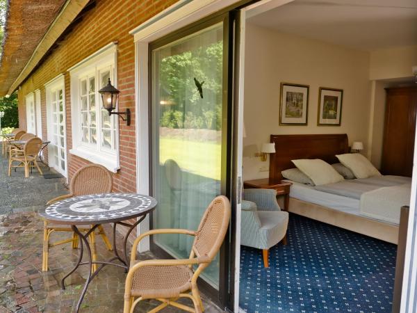 Kleinhuis Hotel Mellingburger Schleuse : photo 1 de la chambre chambre double classique avec terrasse