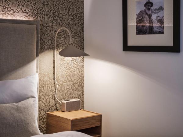 Hotel Edelweiss : photo 4 de la chambre chambre double supérieure avec balcon