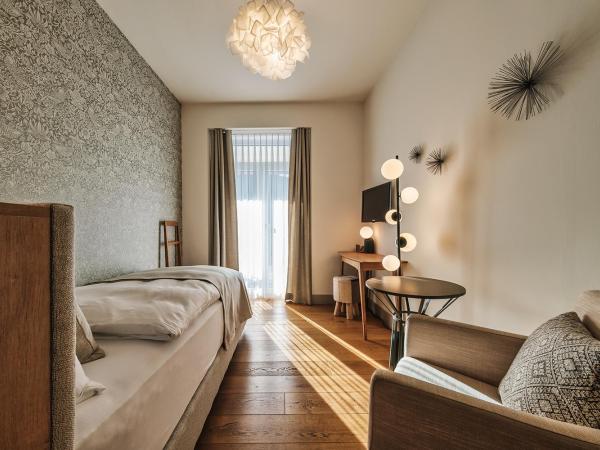 Hotel Edelweiss : photo 1 de la chambre chambre simple avec balcon