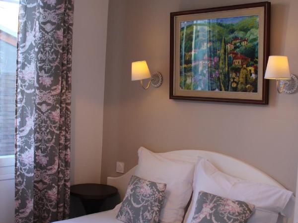 Hôtel La Villa des Oliviers : photo 2 de la chambre chambre double basique - vue sur jardin