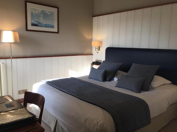 Dormy House : photo 1 de la chambre chambre villa en annexe - vue sur village