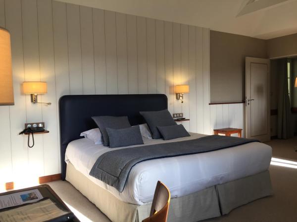 Dormy House : photo 3 de la chambre chambre villa en annexe - vue sur village