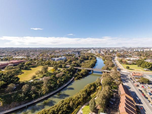 Meriton Suites George Street, Parramatta : photo 4 de la chambre suite 2 chambres sky