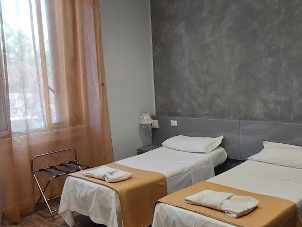 Hotel Convertini : photo 4 de la chambre chambre triple