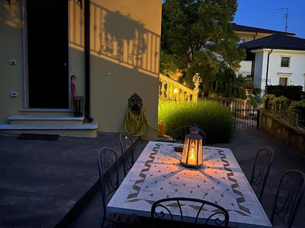 Alla Villa Liberty Bed & Breakfast : photo 9 de la chambre chambre double avec terrasse