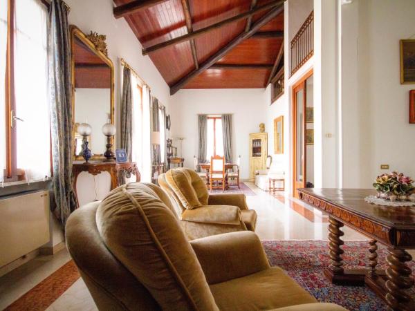 Alla Villa Liberty Bed & Breakfast : photo 10 de la chambre chambre lits jumeaux