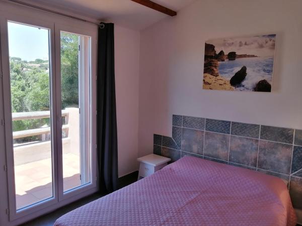 Résidence Monte d'Oro : photo 9 de la chambre villa - vue sur jardin