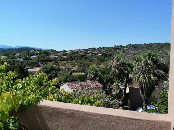 Résidence Monte d'Oro : photo 10 de la chambre villa - vue sur jardin