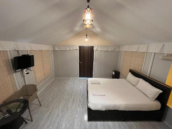 Farm Stay Resort - Shamirpet, Hyderabad : photo 2 de la chambre chambre lit king-size deluxe