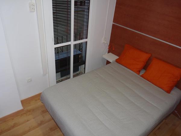 Chinitas Urban Hostel : photo 8 de la chambre chambre double avec salle de bains commune