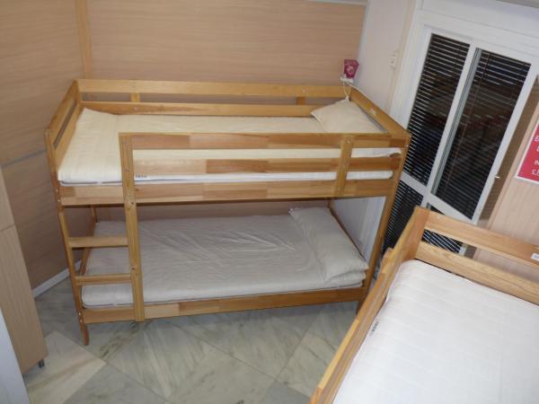 Chinitas Urban Hostel : photo 10 de la chambre lit dans dortoir pour femmes de 4 lits
