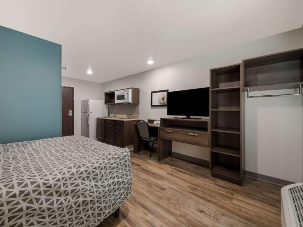 WoodSpring Suites San Antonio UTSA - Medical Center : photo 6 de la chambre suite lit queen-size - non-fumeurs 