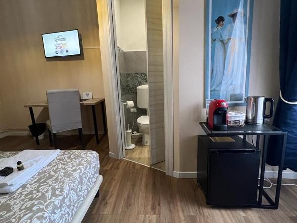 Domus La Foce Hotel : photo 3 de la chambre chambre double ou lits jumeaux avec salle de bains privative