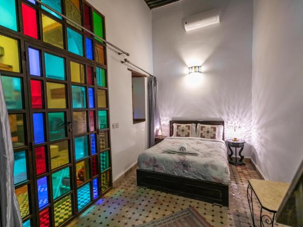 Riad Dar Hidaya Fes : photo 1 de la chambre chambre triple avec salle de bains