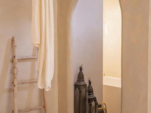 HAERT Boutique Wellness Suites City Centre : photo 5 de la chambre chambre double deluxe avec baignoire