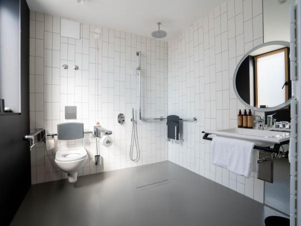 GREFIS Hotel : photo 6 de la chambre studio - accessible aux personnes à mobilité réduite 