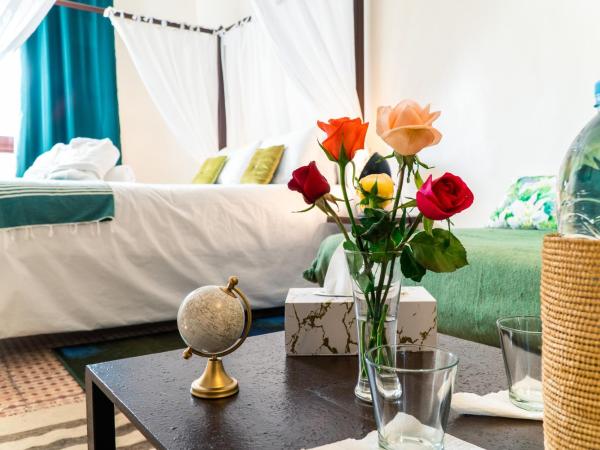 ArtHouse Cinema Hotel : photo 6 de la chambre chambre deluxe double ou lits jumeaux