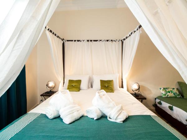 ArtHouse Cinema Hotel : photo 7 de la chambre chambre deluxe double ou lits jumeaux