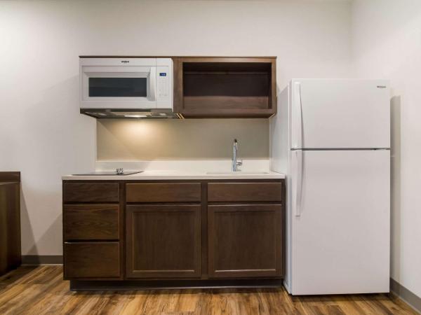 WoodSpring Suites Jacksonville - South : photo 3 de la chambre chambre lit queen-size standard - non-fumeurs