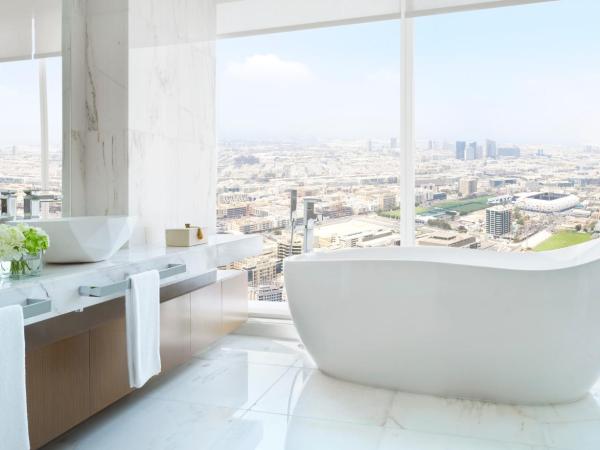 Sofitel Dubai The Obelisk : photo 7 de la chambre suite prestige 2 chambres avec accès au club millésime