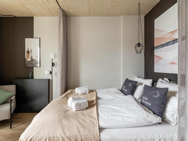 limehome Düsseldorf Stresemannstraße - Digital Access : photo 3 de la chambre suite avec balcon