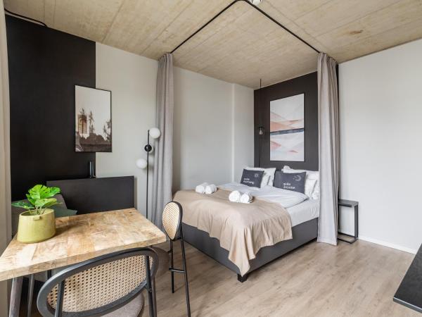 limehome Düsseldorf Stresemannstraße - Digital Access : photo 1 de la chambre suite avec balcon