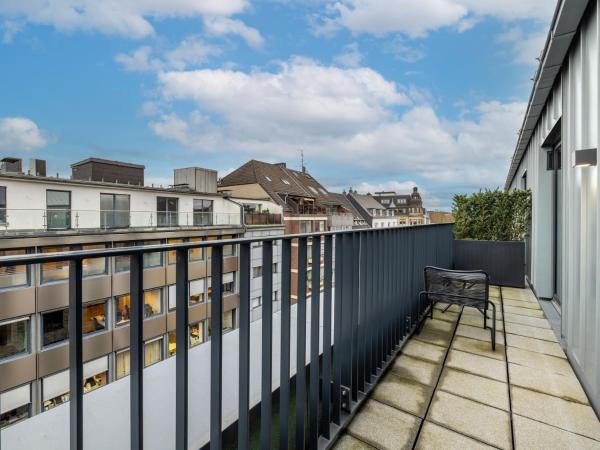 limehome Düsseldorf Stresemannstraße - Digital Access : photo 4 de la chambre suite avec balcon