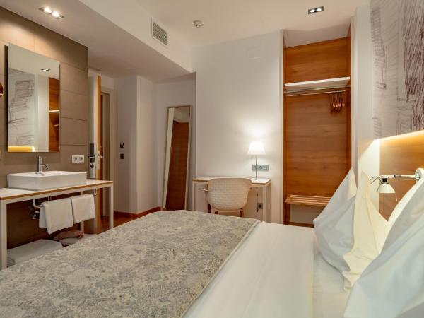 Hotel Párraga Siete : photo 3 de la chambre chambre deluxe à occupation simple avec petit-déjeuner exécutif