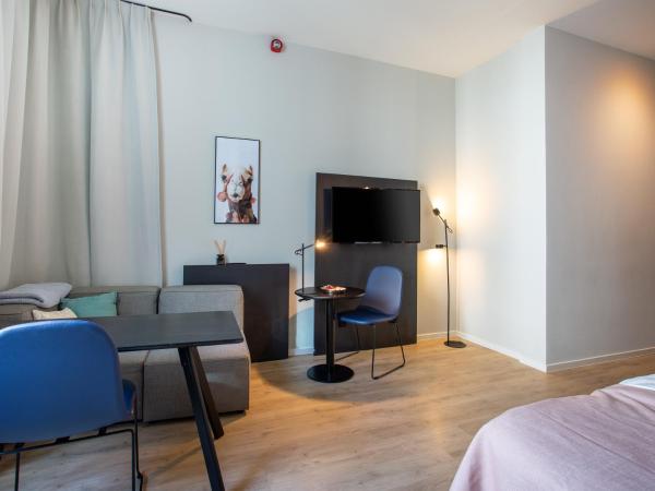 limehome Düsseldorf Stresemannstraße - Digital Access : photo 2 de la chambre suite simple