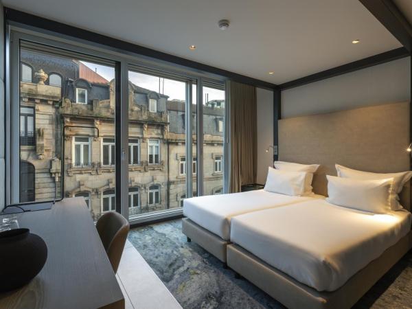 Porto Royal Bridges Hotel : photo 7 de la chambre chambre lits jumeaux - vue sur ville