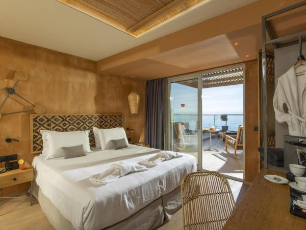 Palmera Beach Hotel & Spa - Adults Only : photo 3 de la chambre chambre deluxe avec jacuzzi extérieur - vue sur mer