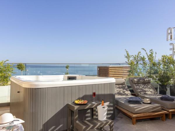 Palmera Beach Hotel & Spa - Adults Only : photo 7 de la chambre chambre deluxe avec jacuzzi extérieur - vue sur mer