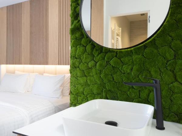 LUX&EASY Athens Metro Suites : photo 6 de la chambre suite maisonnette 1 chambre avec jacuzzi