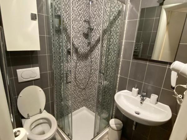 B&B La Piazzetta della Pioggia : photo 1 de la chambre chambre lits jumeaux