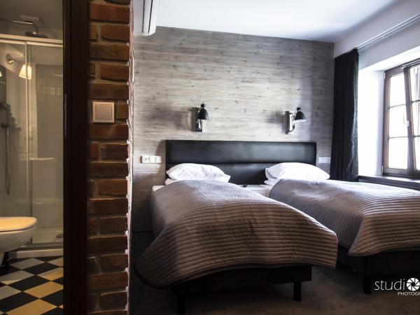 Hotel Grodzka 20 : photo 10 de la chambre chambre lits jumeaux