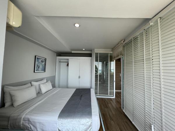The Beach Front Resort, Pattaya : photo 2 de la chambre suite familiale - vue sur mer