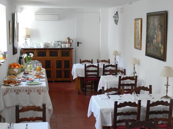 Hotel Santa Isabel La Real : photo 10 de la chambre chambre double ou lits jumeaux classique