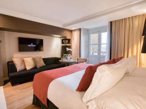 InterContinental Marseille - Hotel Dieu by IHG : photo 2 de la chambre chambre lit king-size classique avec terrasse - vue sur port