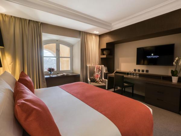 InterContinental Marseille - Hotel Dieu by IHG : photo 1 de la chambre chambre lit king-size classique - vue sur Église