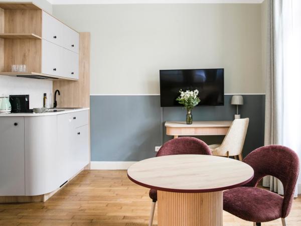 numa I Flow Rooms & Apartments : photo 6 de la chambre suite avec balcon