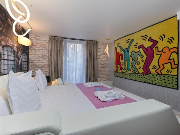 Snow Lodge Hotel Courchevel 1850 : photo 2 de la chambre suite 202 