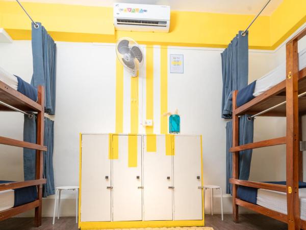 Locomo Mumbai - Stay Work Eat : photo 1 de la chambre lit dans dortoir standard de 4 lits