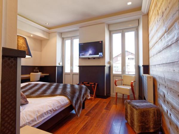 Logis Hotel Des Bains : photo 4 de la chambre chambre double confort - hébergement accessible uniquement par des escaliers