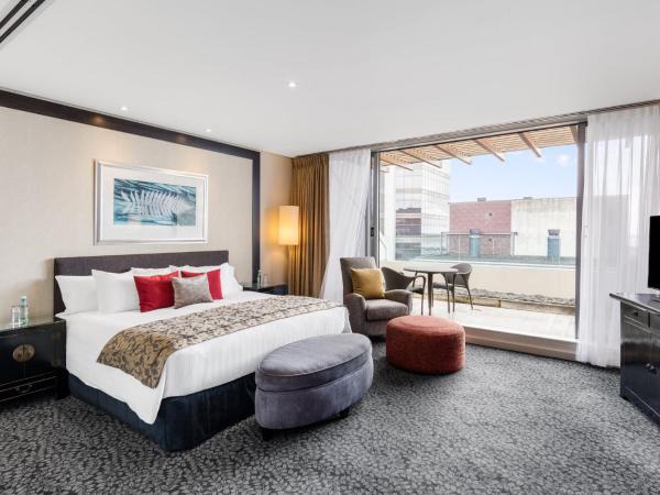 Crowne Plaza Auckland, an IHG Hotel : photo 6 de la chambre premium king room with balcony and ocean view - lounge access