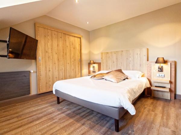 Logis Hotel Des Bains : photo 6 de la chambre chambre double confort - hébergement accessible uniquement par des escaliers