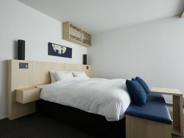 HOTEL KYOTOLOGY : photo 1 de la chambre deluxe king room with bath - no cleaning for consecutive night stays